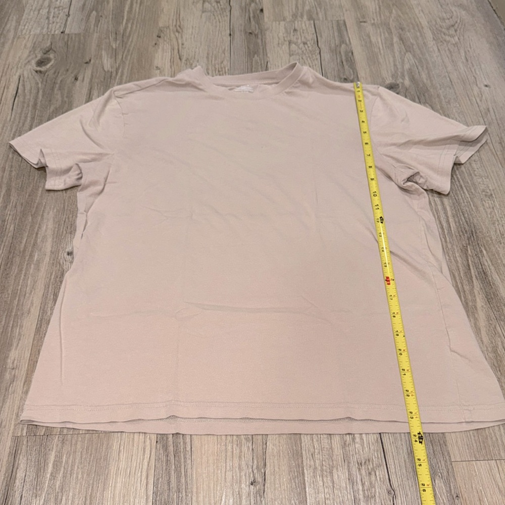 H&M Essentials Men's Tee Shirt Size M